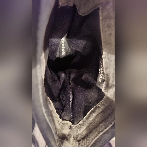 Boots - Picture 3 of 7